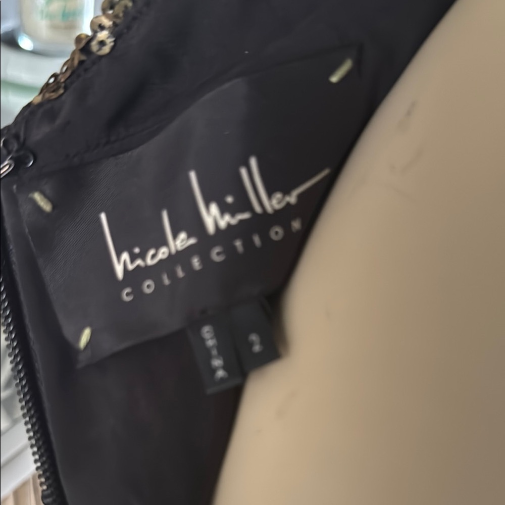 Nicole Miller Elegant Black and Gold Embellished Dress - Picture 3 of 10